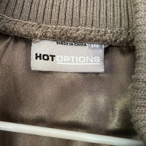 ✨HOST PICK✨ Silk-like Quarter Sleeve Jacket - Picture 2 of 4